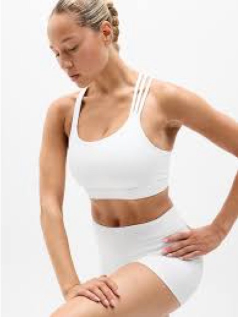Athleta Hyper Focused Strappy White Sports Bra Size Medium